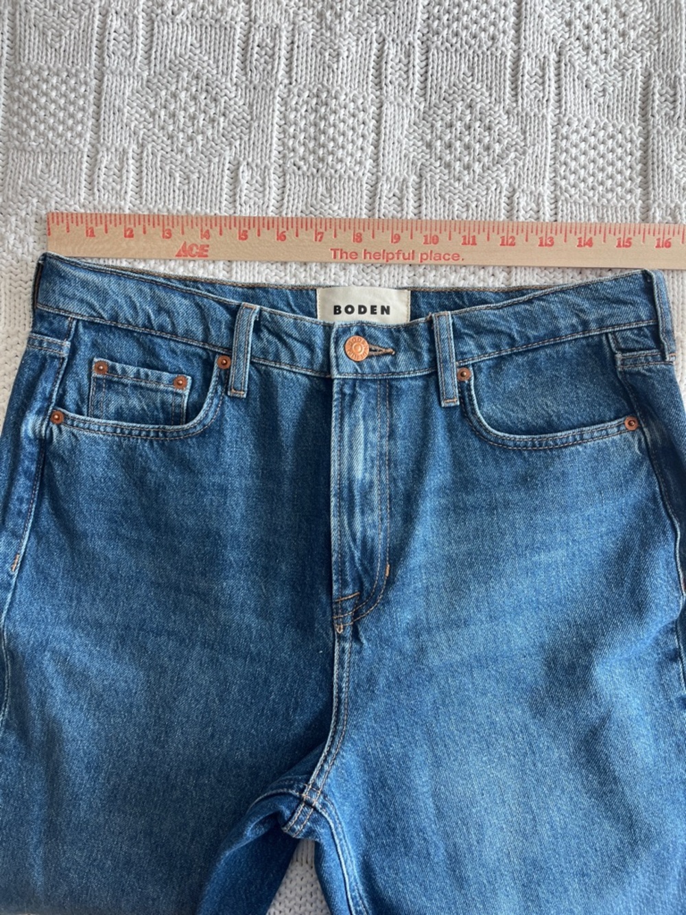 Boden High Rise Straight Leg Jeans in Mid Vintage Sz 30 P - Picture 9 of 15